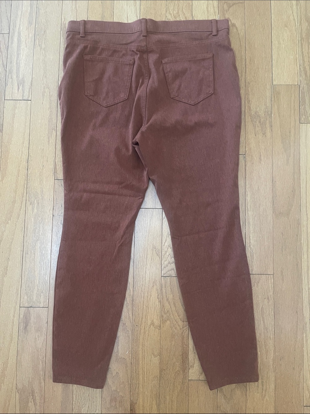 Women’s Stretch Pull On Slim Jean Leggings in Rust - Picture 2 of 3